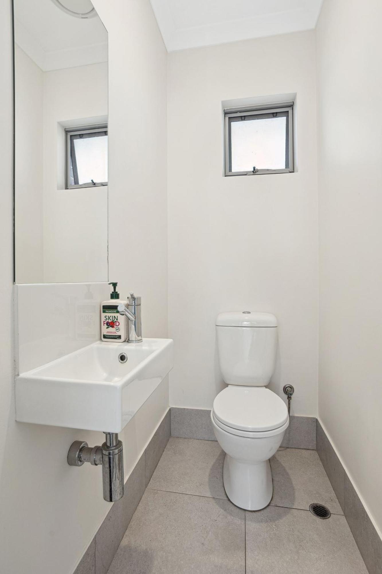 Tranquil Tree Views 2 Bedroom 2 Bathroom Apartment Perth Bagian luar foto